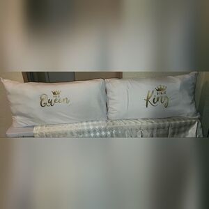 👑Luxurious White Pillow Cases "His Queen" & "Her King"  Set